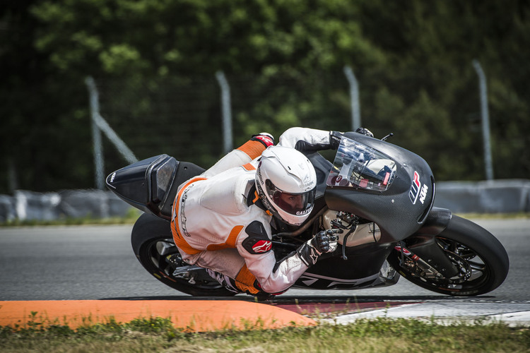 Ricky Cardus in Brünn beim Test mit der Moto2-KTM