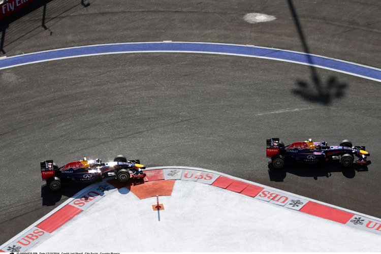 Red Bull Racing-Pilot Daniel Ricciardo startete vor seinem Teamkollegen Sebastian Vettel in den Russland-GP und kam hinter dem Champion ins Ziel