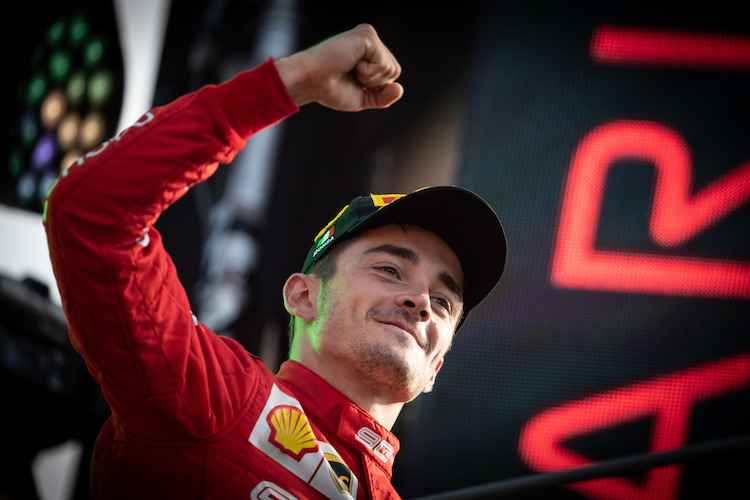 Charles Leclerc nach seinem Sieg in Monza 2019