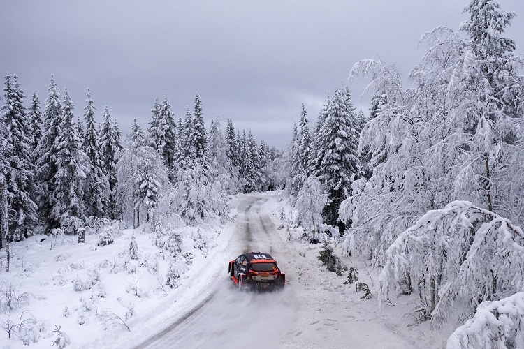 Mads Östberg im privaten Ford Fiesta WRC