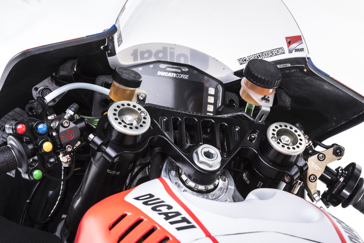 Auch 2015 erhält Ducati die Open-Vorteile und darf trotzdem die hauseigene Software verwenden