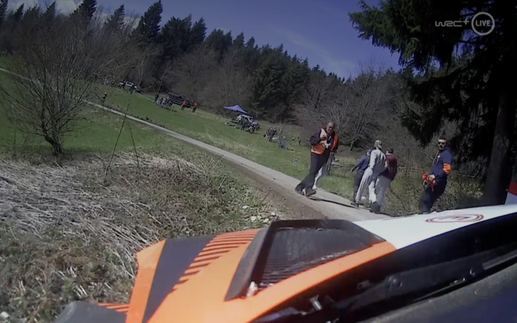 Thierry Neuville beim Unfall 