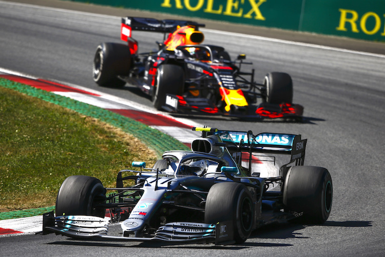Mercedes und Red Bull Racing legen nach