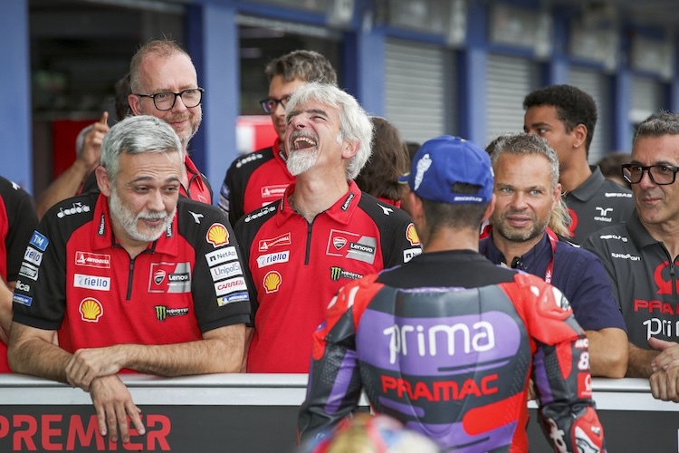 Auch Lachen ist bei Ducati Corse erlaubt