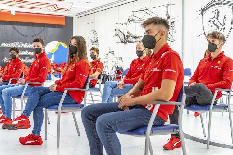 Sieben der neun Ferrari-Junioren absolvieren in dieser Woche vier arbeitsreiche Tage 