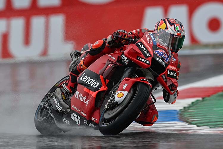 Assen FP1 dalam hujan: Waktu terbaik untuk Miller – 18 Bradl/MotoGP