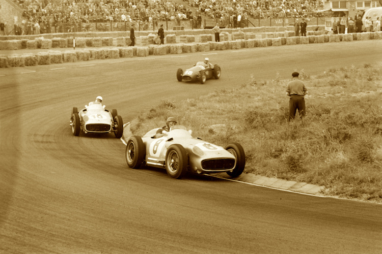 Niederlande 1955: Fangio vor Moss