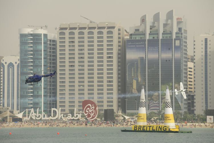 Abu Dhabi macht im März den Anfang