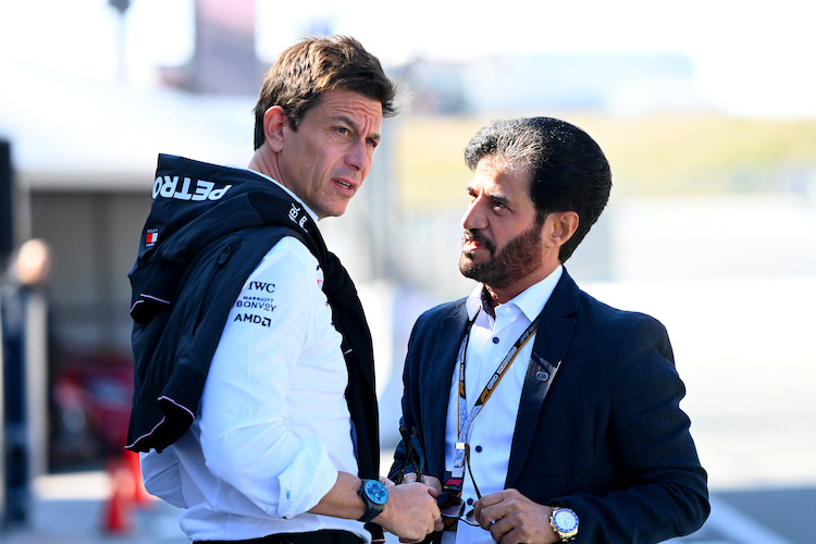 Mercedes-Teamchef Toto Wolff und FIA-Präsident Mohammed Ben Sulayem