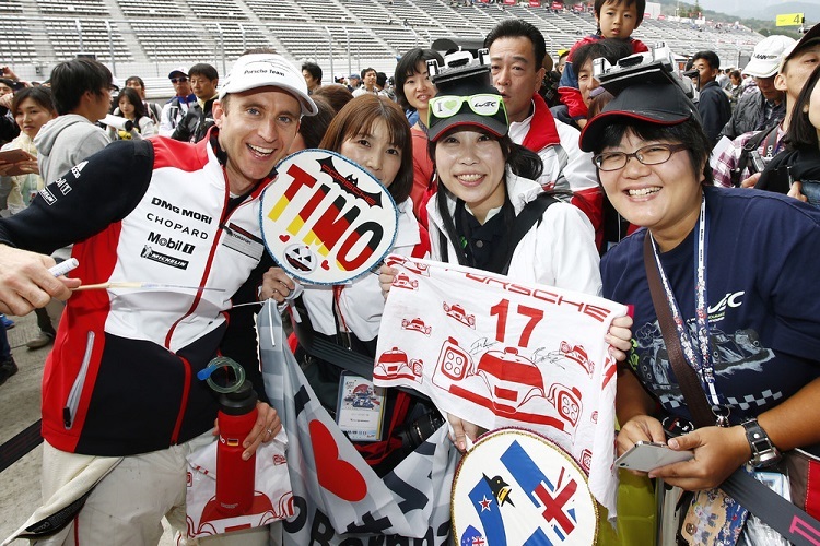 Timo Bernhard war bei den japanischen Fans sehr beleibt