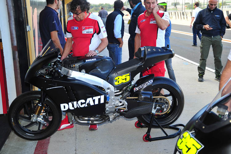 Cal Crutchlows neues Einsatzgerät: Die Ducati mit der 35 steht bereit