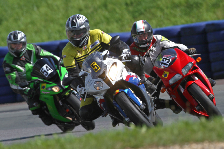 Rennstrecken-Motorradtraining des ADAC