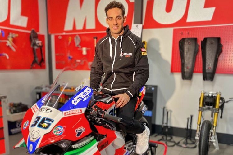Leandro Mercado freut sich darauf, wieder auf seine Ducati V4R zu steigen