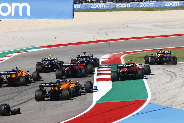 Ferrari gegen McLaren: Heisser Tanz im Mittelfeld