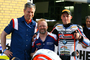 Mathieu Gines  mit Teamchef Werner Daemen und BMW Motorradchef Henning Putzke