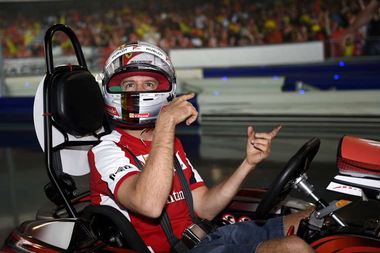 Sebastian Vettel beim Kartrennen: Wo geht's lang?