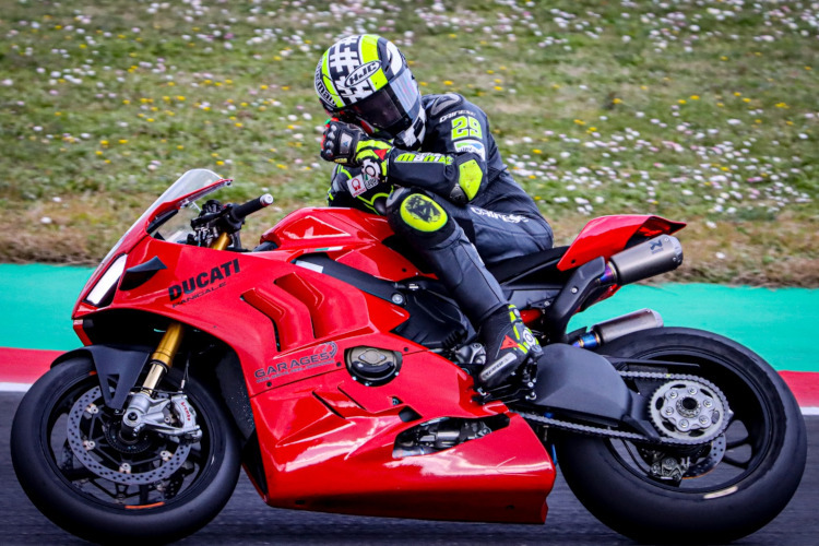 Andrea Iannone saß auf einer Ducati aus der Garage 51