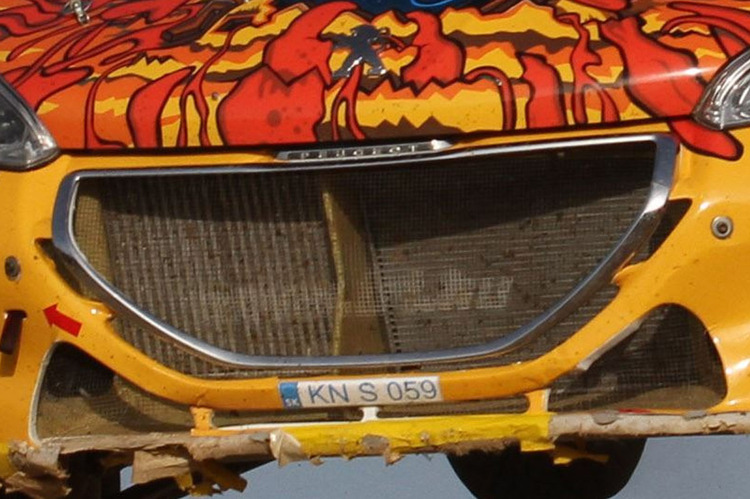 Auch im Peugeot 208 T16 von Karl Kruuda stimmten die Maße des Kühlers nicht mit den Homologationspapieren überein