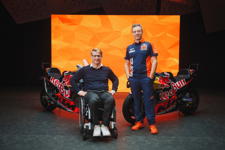 Pit Beirer mit Red Bull-KTM-Teammanager Francesco Guidotti