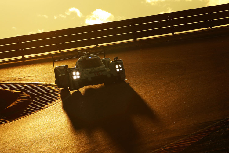 Ein Bild vom neuen 919 hat Porsche noch nicht veröffentlicht, hier das 2014er Modell beim Test in Spanien