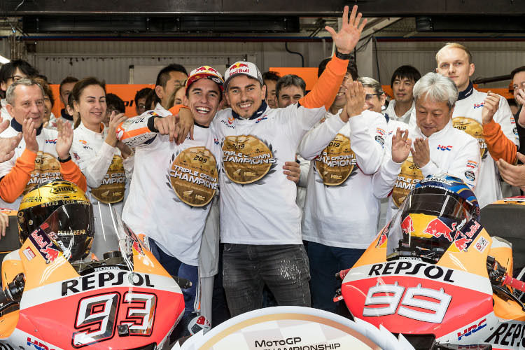 Die Repsol-Honda-Crew um Marc Márquez und Jorge Lorenzo bejubelte das Triple