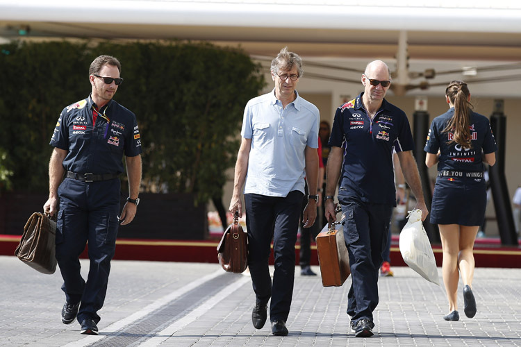 Red Bull Racing holte Motorenentwickler Mario Illien (Mitte) an Bord, um den Renault-Motor zu verbessern