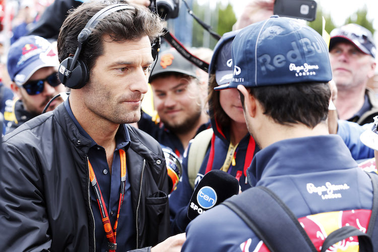 Mark Webber beim Interview mit Daniel Ricciardo
