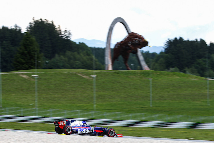 Bald flitzt auf dem Red Bull Ring mit einem Toro-Rosso-Renner Marc Márquez herum