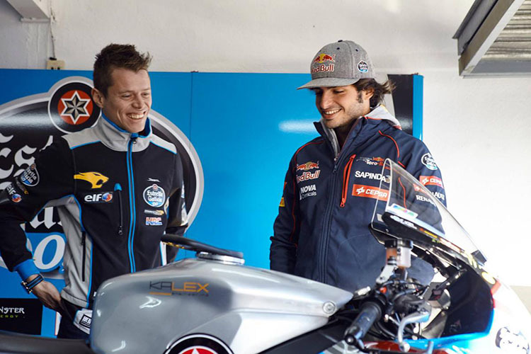 MotoGP-Pilot Tito Rabat mit Carlos Sainz junior