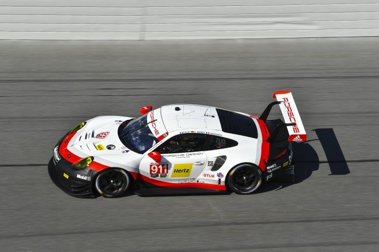 Der neue Porsche 911 RSR bei Testfahrten in Daytona