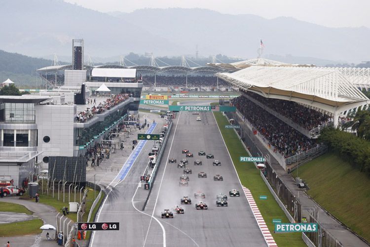 GP-Start in Malaysia: Da waren alle noch im Rennen