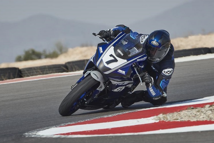 New hobby rider race series with the Yamaha R7