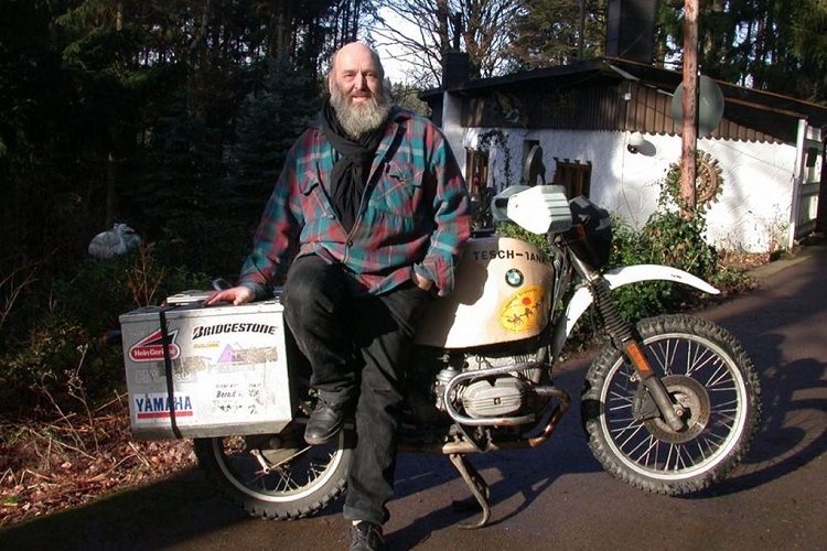 Der deutsche Motorrad-Reisepionier Bernd Tesch verstarb im Alter von 84 Jahren