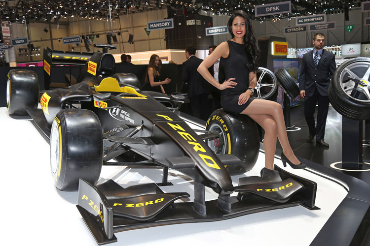Pirelli setzt beim Marketing nicht nur auf schöne Frauen, sondern auch auf die Formel 1 - mindestens noch bis Ende 2016