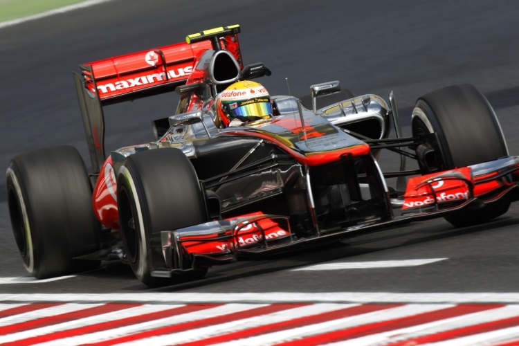 Lewis Hamilton fuhr die Bestzeit im 1. Training