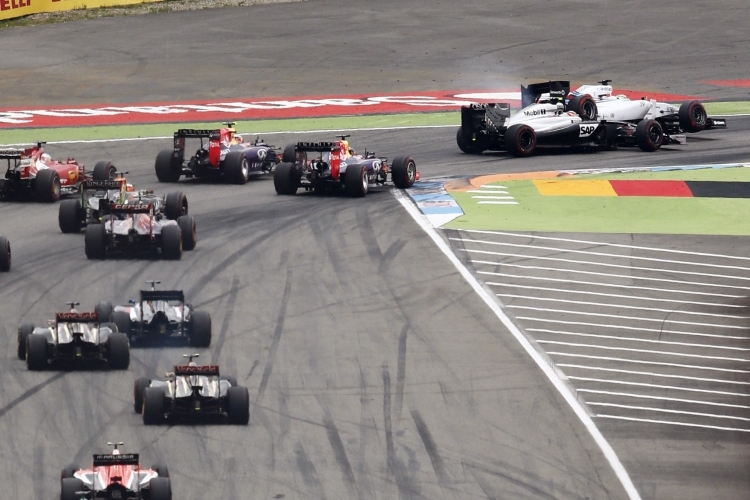 Die Kollision von Kevin Magnussen & Felipe Massa