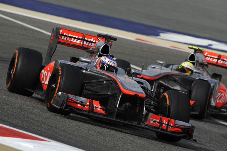 Jenson Button und Sergio Pérez 2013 in Bahrain