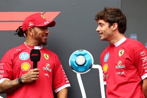 Lewis Hamilton und Charles Leclerc)