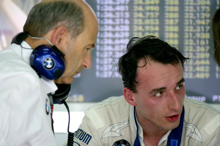 Peter Sauber (li, hier mit Kubica) sah 2009 noch nicht viel Gutes