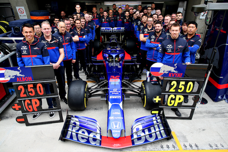 Die Toro-Rosso-Truppe in China 2019