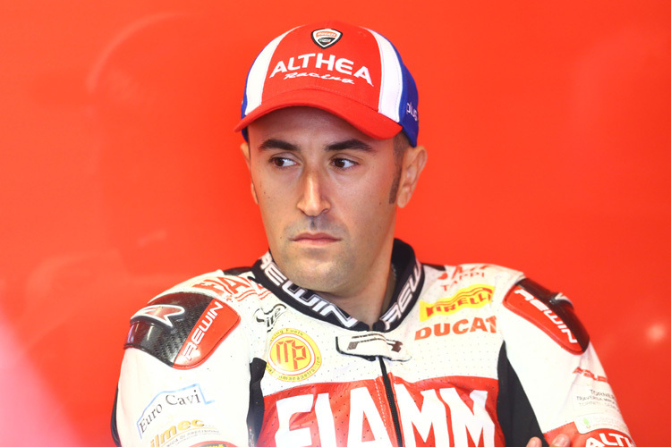 Matteo Baiocco sitzt 2016 auf der vierten Ducati Panigale