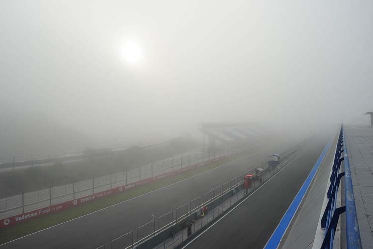 Nebel über dem Circuito de Jerez