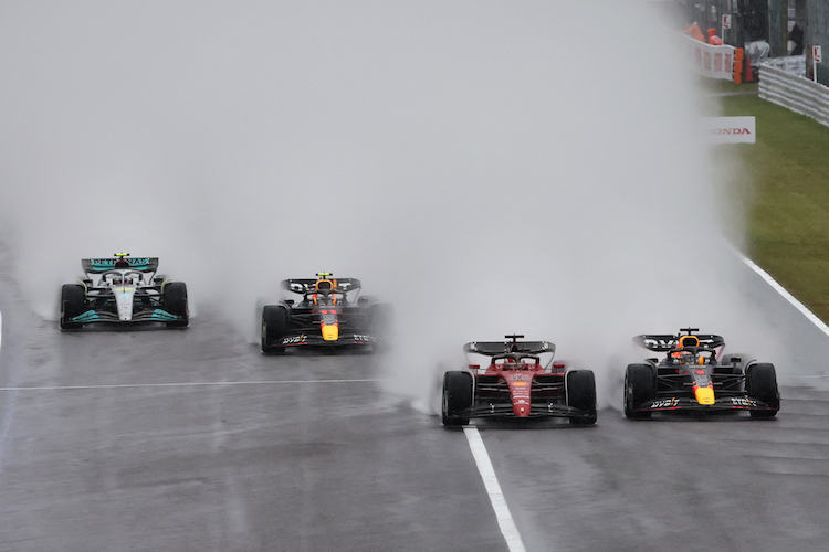 Red Bull Racing, Ferrari, Mercedes – und dann lange nichts