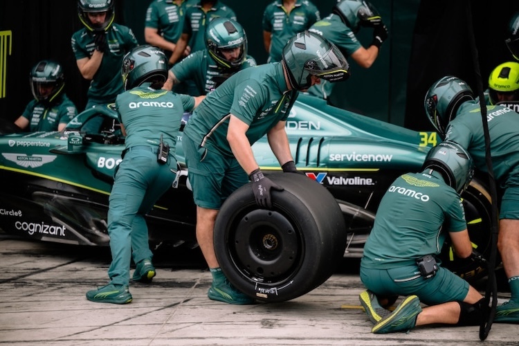Für Aston Martin fuhr Testfahrer Felipe Drugovich