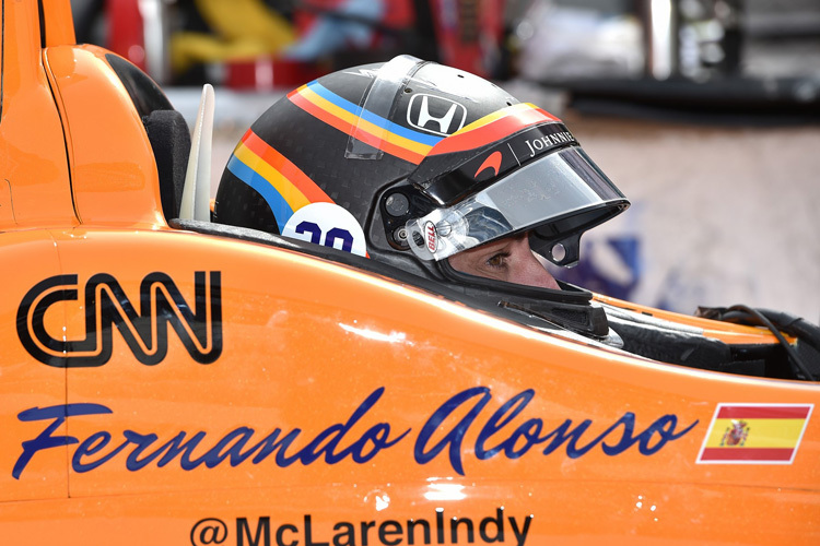 Fernando Alonso im Indy-Auto, das von McLaren und Andretti-Autosport eingesetzt wurde