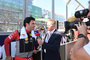 Carlos Sainz und Martin Brundle vor dem Start zum Grand Prix von Australien