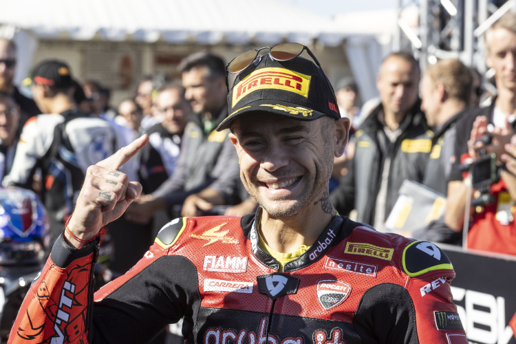 Alvaro Bautista feierte in Aragon seine Sieger Nummer 62 und 63