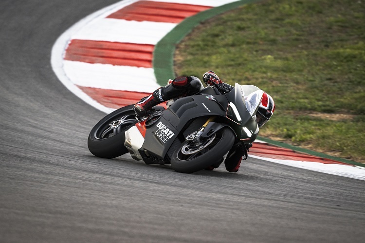 Mit der Ducati Panigale V4 SP2 bekommt der Käufer ein einsatzbereites Rennstreckenmotorrad höchster Güte