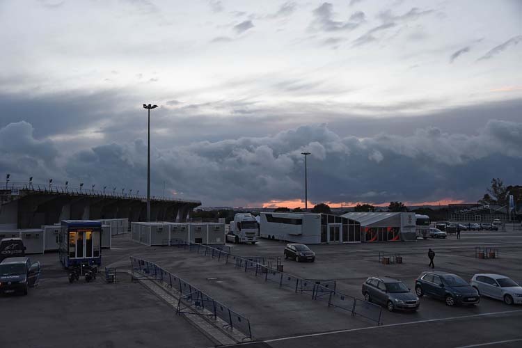 Der zweite Jerez-Test fand unter ständigen Regenschauern statt