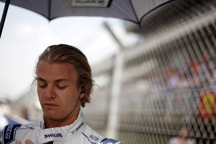 Nico Rosberg macht sich Gedanken